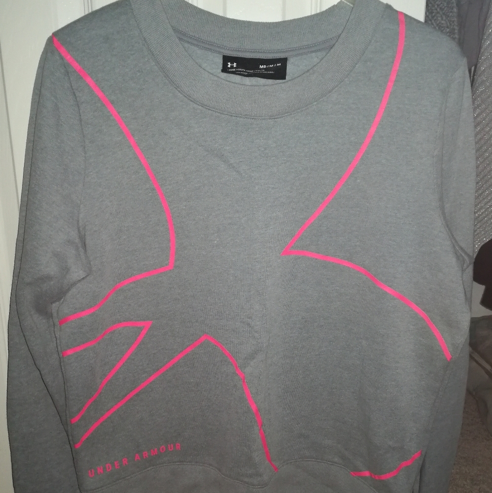 Under Armour women's sweatshirt